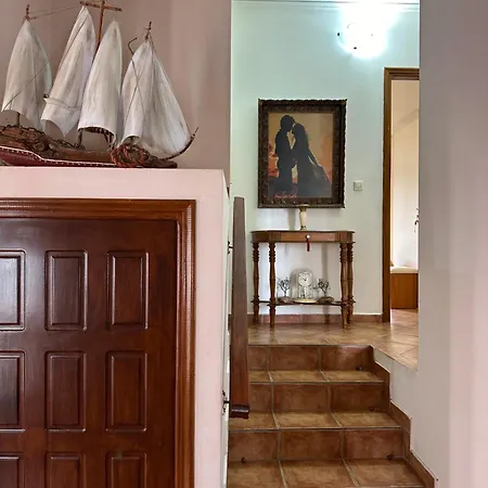Christianna Villa *